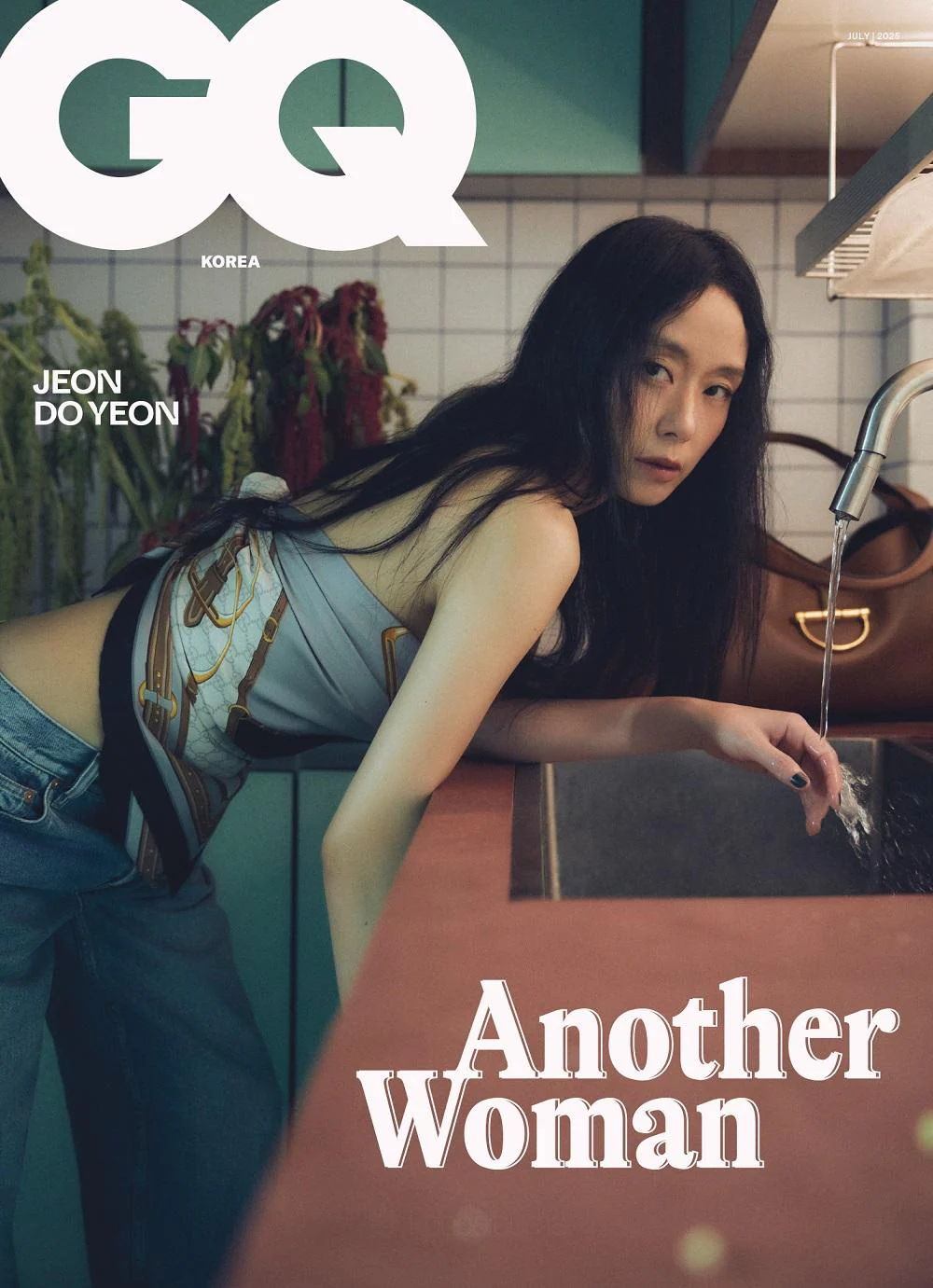 GQ - 2025.07 JEON DO YEON - Image 4