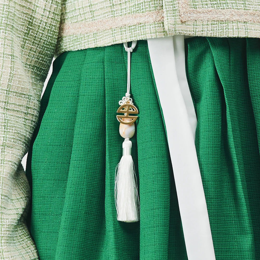 LEESLE - Jade Ornament - Image 3