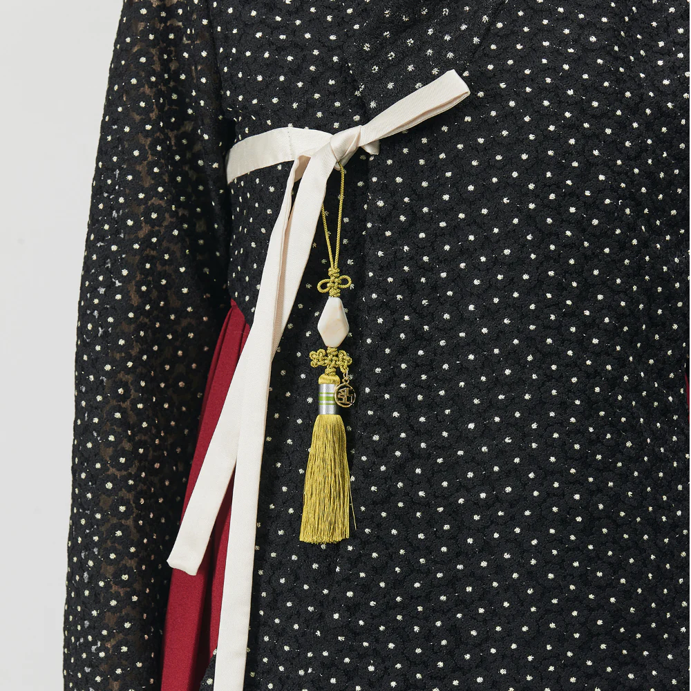 LEESLE - Muah Ornament - Image 3