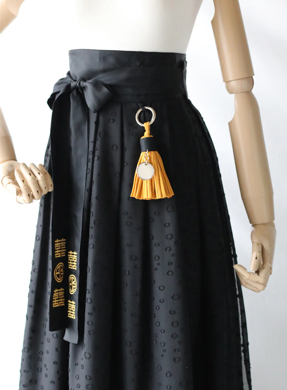 LEESLE - Plump Tassel Ornament Keyring - Image 3