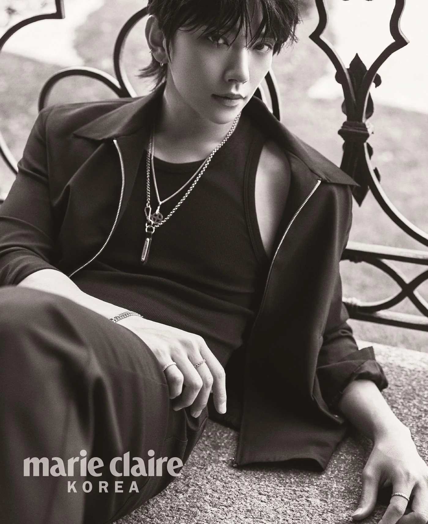 marie claire - 2025.11 KIM TAERI A Type - Image 2