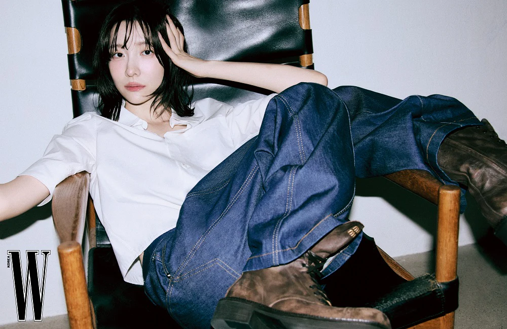 W - 2024 VOL. 11 JENNIE A Type - Image 5