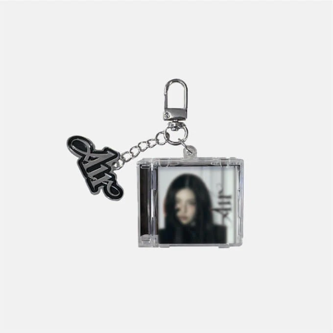 YEJI (ITZY) - [AIR] OFFICIAL MD KEYRING (CD ver.)